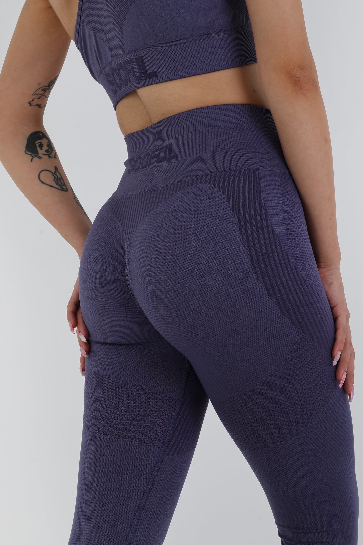 Yüksek Bel Seamless Toparlayıcı Spor Tayt – Skipper Blue | Push-Up Etkili & Nefes Alan Kumaş
