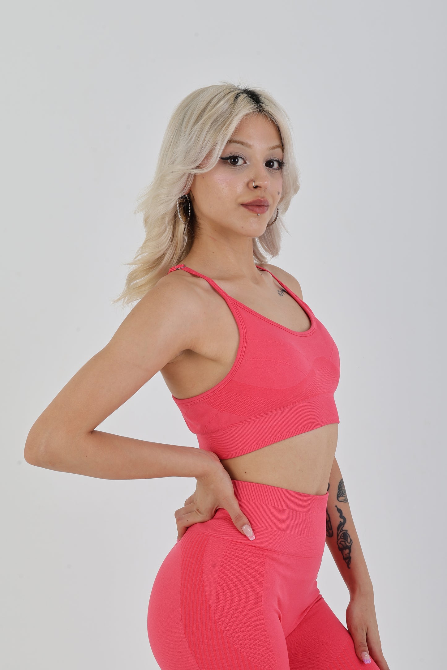Raspberry Seamless Sporcu Büstiyer – Hafif & Şık Duruş