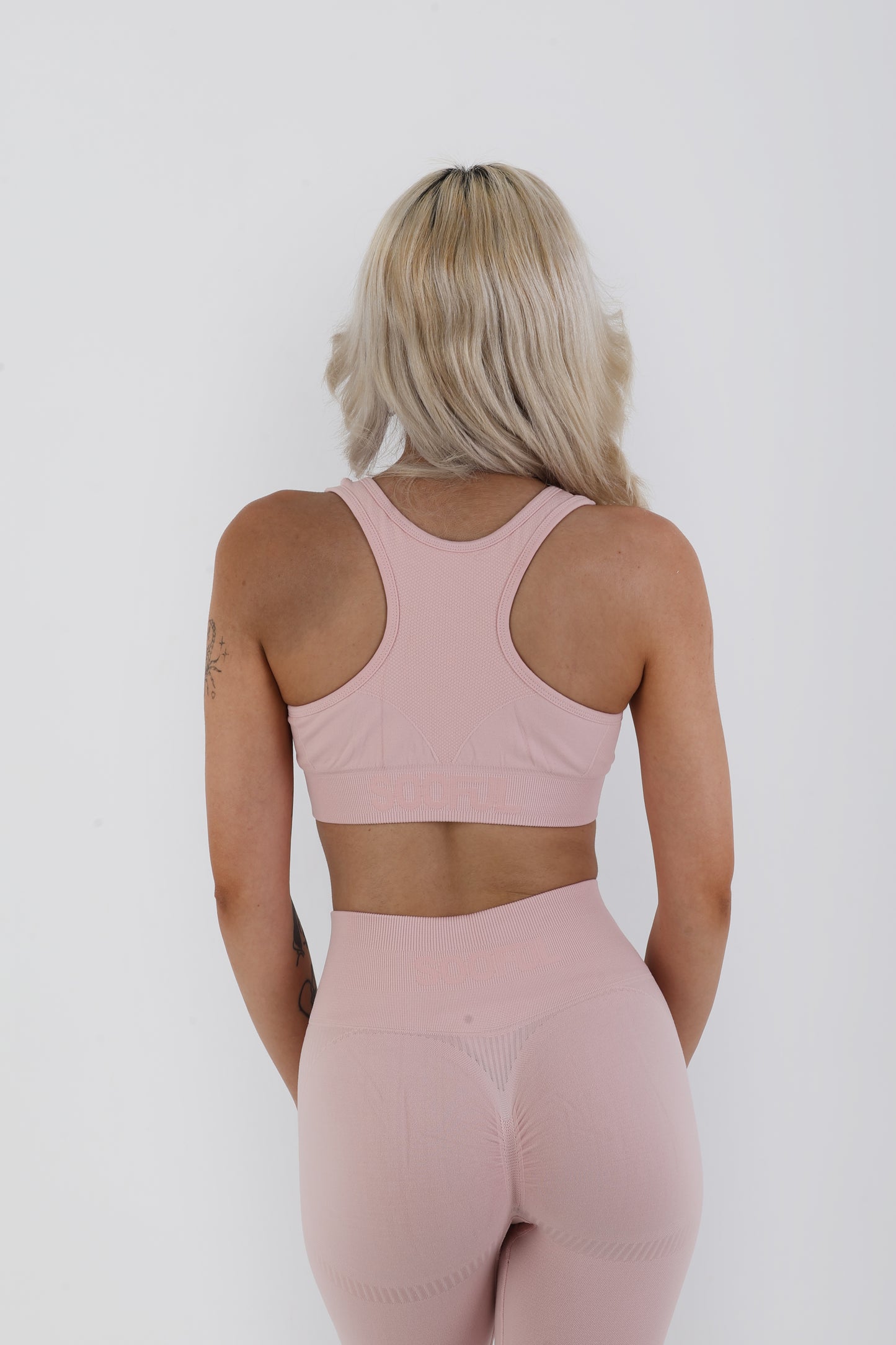 Rose Shadow Seamless Sporcu Büstiyer – Hafif & Şık Duruş