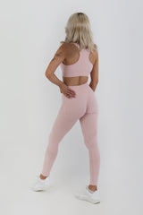 Rose Shadow Seamless Spor Takım – Yüksek Bel Toparlayıcı Tayt & Destekleyici Büstiyer | Push-Up Etkili & Nefes Alır